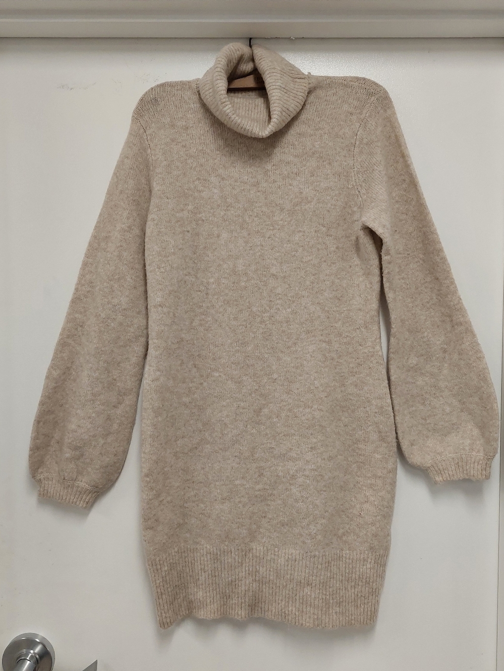 Yes Lola Soft Cream Women's Knit Sweater Dress - Cozy Ribbed Design Size M